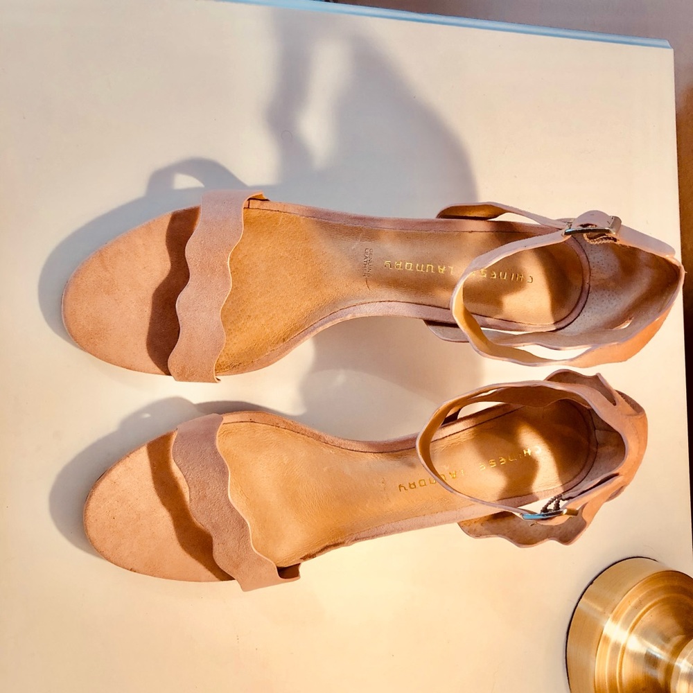 Chinese Laundry Micro Suede Rose Sandal, Size 11M